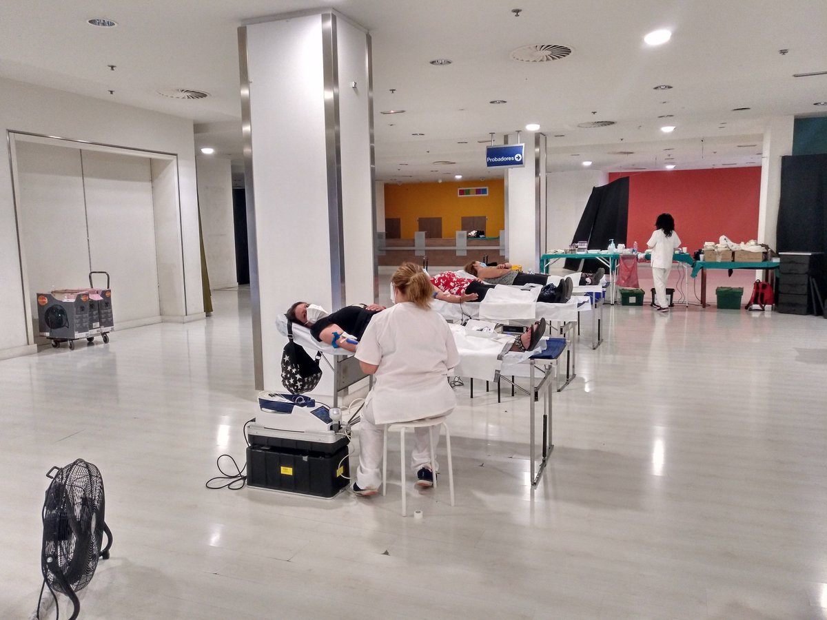 CliCanLi's tweet photo. PREVISIONS SUPERADES amb la col·laboració del @MN4CC, 6️⃣3️⃣persones se van oferir per #DonarSang💉i #Salvar3Vides💞Així que1️⃣8️⃣9️⃣malalts necessitats d'algun dels components de la sang han pogut millorar la seua #salut i inclús #SalvarlaVida A TOTS MOLTES #GRÀCIES I #BONESTIU‼☀️⛱ https://t.co/sV0O0Lw1nN
