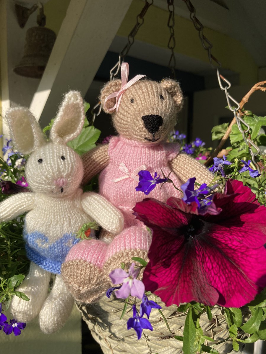 Hello! Another lovely sunny day. Bunnies and bears heading off to new homes today. Very excited!! Take care everyone 🌸🐰❤️#bunnies #bears #irishcrafters #supportlocal #craftbizparty #championgreen #madeincork #specialgifts #irishmade🍀