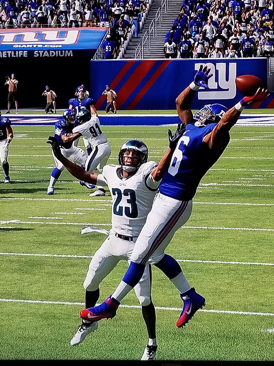 IrritatingFilms's tweet image. 57 ovr TE just had the best catch of all time to end my undefeated season 😫