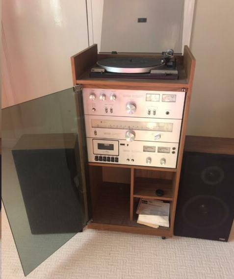 Lord Sugar on Twitter: "43 YEARS AGO: In July 1978 Amstrad launched the  Tower System hi-fi. Unbelievable as it seems now, before then you would  have to buy the items separately -