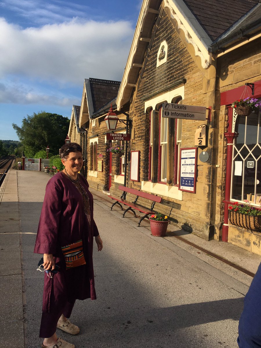 weirdmeansmagic's tweet photo. In beautiful Settle for the Trustee Away Day with @settlestories! 🧡 Can’t wait to finally meet off-Zoom and see what the day has in store! #settlestories #trusteeawayday https://t.co/Nk0SQ39lsm