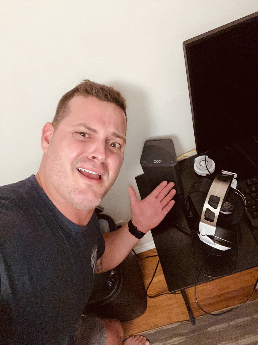 NickWagner11's tweet photo. @CoxComm You mean to tell me, the ONE TIME I get a day off during the work week and all I want to do is game into the wee hours of the morning, your shit goes out… #SICK #FigureItOut https://t.co/q5lTqOkS1K