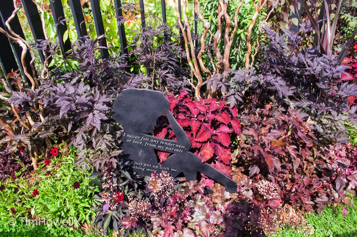 TimHowellX's tweet photo. #CountdownToTatton #RHSTatton 20 days to go. Always a riot of colour from Andrew of Walker Landscape Design, but with a well thought out message too. Like his 2014 “Safe From Harm” garden for @NSPCC which illustrated a child’s journey from darkness to light https://t.co/b33xXx8UfJ