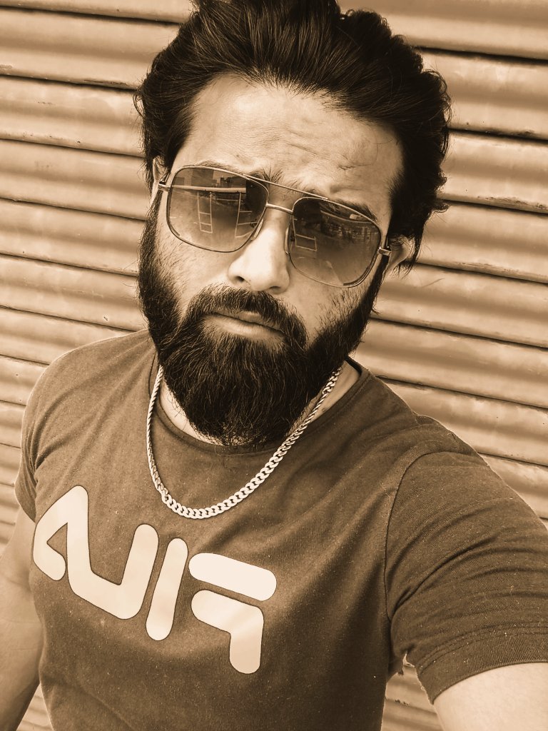FSaifi_Official's tweet photo. मैं चल दिया हूं अलविदा है दिल से मेरे यार को
हो सके तो भूल जाना तुम भी मेरे प्यार को!!
#Writer #faisal #ArtistOnTwitter #struggler #brokenheart @yourjaani @manojmuntashir @Irshad_Kamil @Mithoon11 @SachinJigarLive @ipritamofficial @OfficialAMITABH @JashneRekhta @Rekhta https://t.co/7BPDk5SJ2f