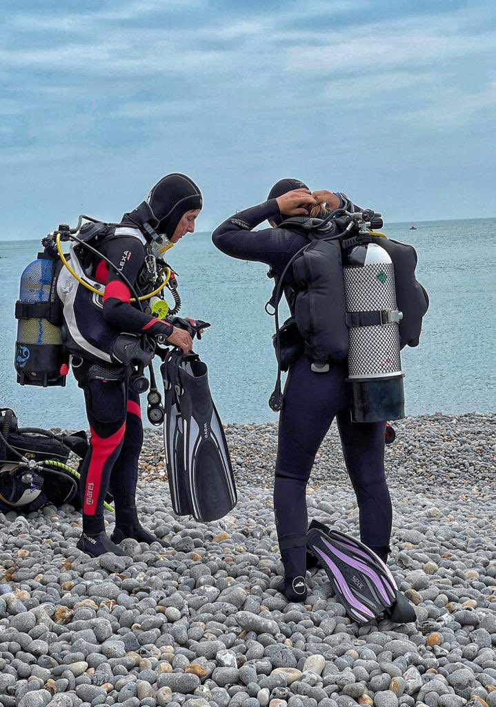 scuba2000's tweet photo. We all enjoyed our beach dive at #newhaven last weekend #scuba2000 #scuba2000uk #scuba https://t.co/LmnB8JoGF1