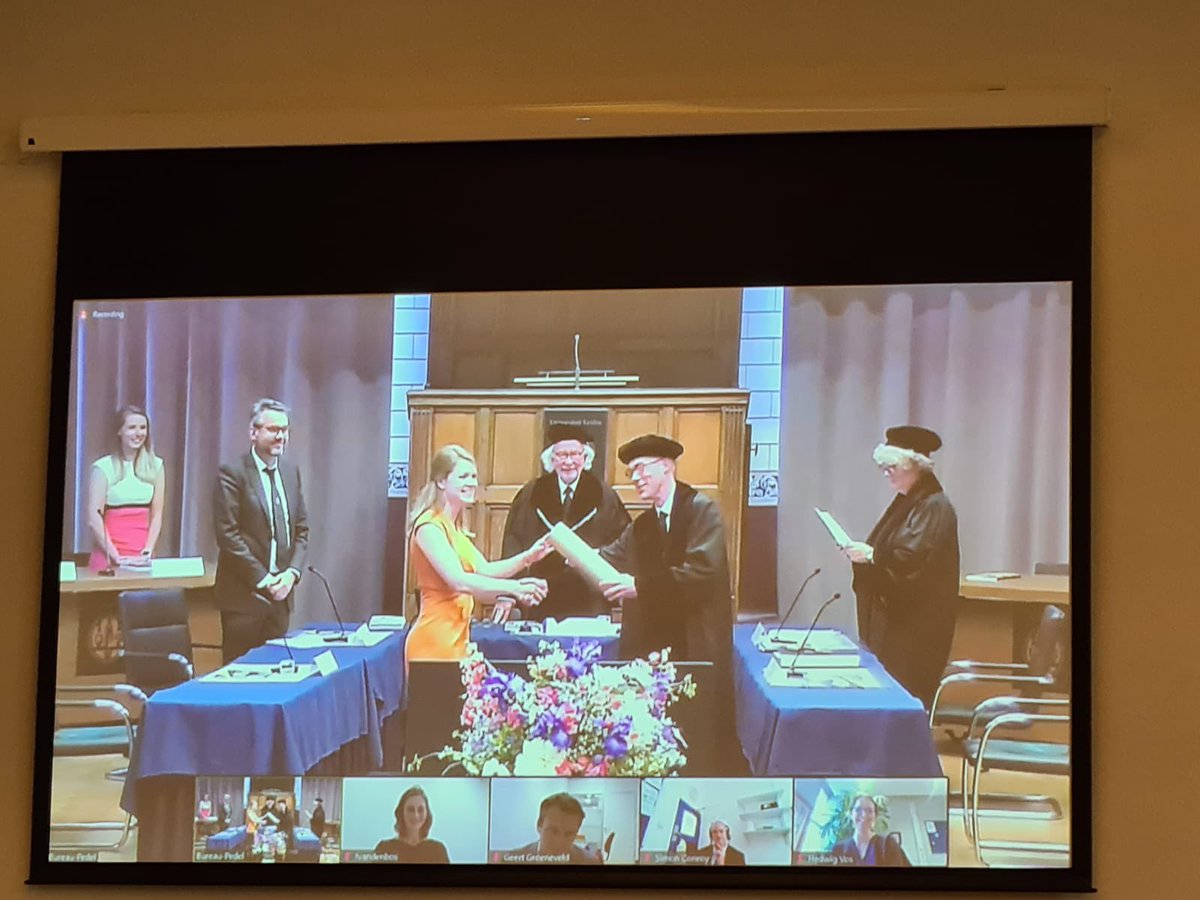 Yesterday Laura Blomaard <a href="/BlomaardLC/">Laura Blomaard</a> succesfully defended her thesis on improving #care for #older people in the #ED. Congratulations, the <a href="/APOPLeiden/">APOP Study</a> team is very proud! #geriED