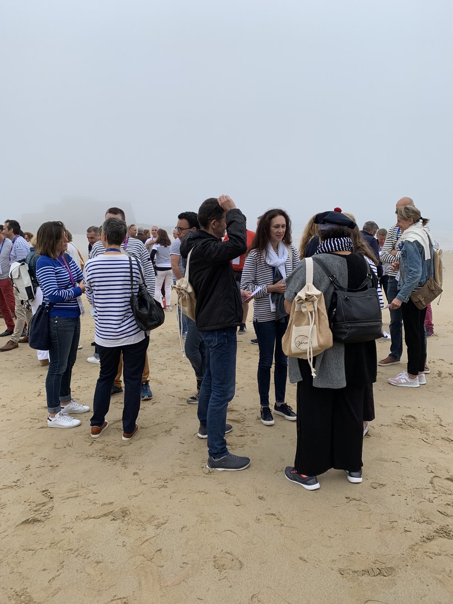 RESEAU_GERME's tweet photo. [#SRG2021] Démarrage de ce Séminaire Réseau 2021 ! Les participants commencent cette journée avec une inclusion en plein air, sur la magnifique plage de Saint-Malo, en face du Palais Grand Large ! Bienvenue à toutes et à tous ! https://t.co/87IzDV8Xbx