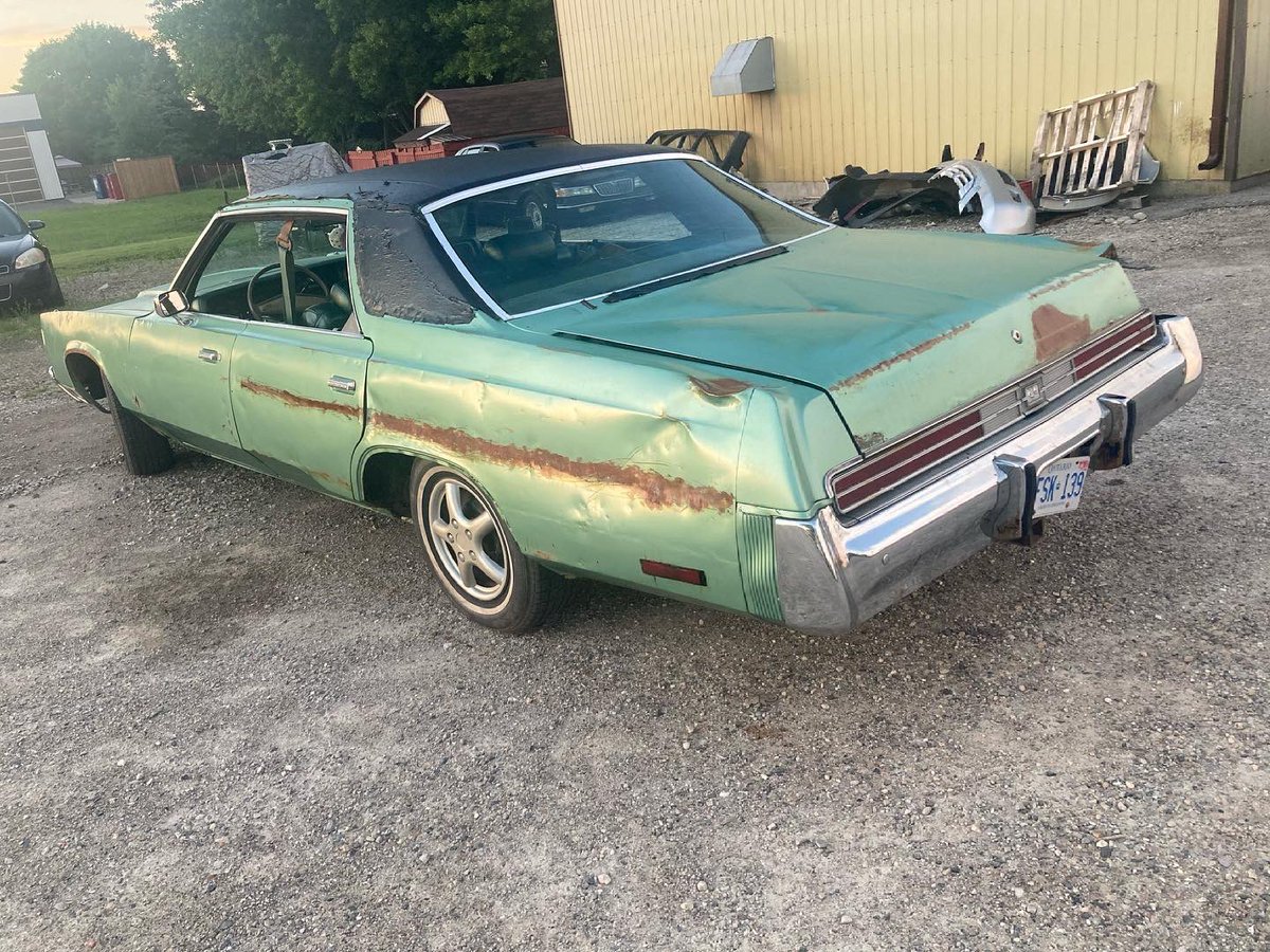 TheRazz221's tweet photo. @MikeClattenburg @SWEARNET @trailerparkboys  how’s this road legal replica looking sofar? Lol 80% done sofar #worstcaseontario https://t.co/pDcsoseibz