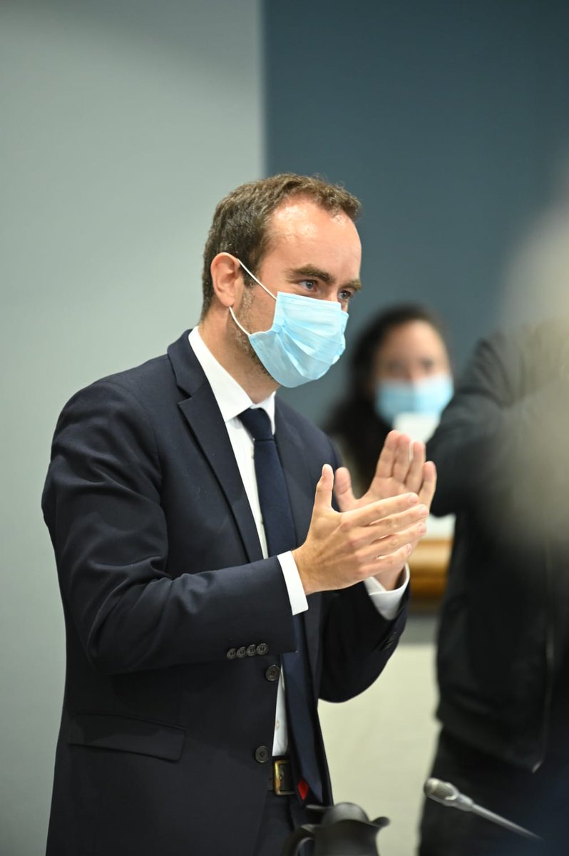 EureenNormandie's tweet photo. .@SebLecornu : "C'est une grande fierté et beaucoup d'émotion. Je mesure les attentes du pays et des Eurois pour la suite. Heureux et impatient de continuer ici". https://t.co/oJRPAXfUJR
