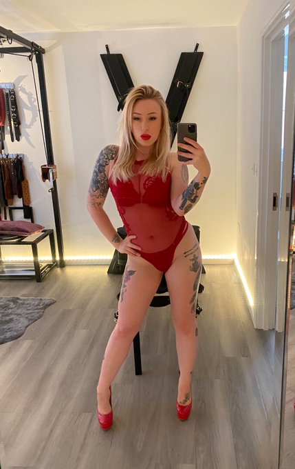 Are you ready to submit? &hearts;️ https://t.co/O9aAvZzSjO