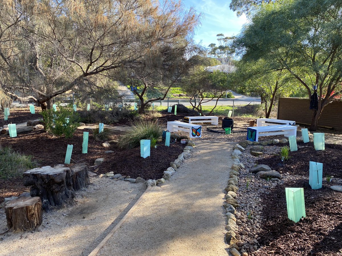 ProjReimaginate's tweet image. Today, our day revolved around fire, stories and community. We enjoyed the space and each other’s company. We found time to decorate our benches in the PM and say thanks to everyone who help us on this epic project. 

#ProjReimaginate