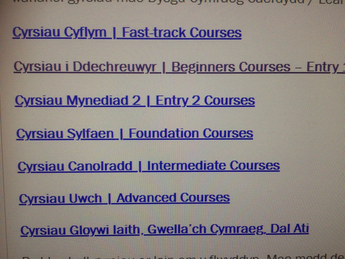 CymraegCHS's tweet photo. Calling all parents @officialCHS Sign up for Welsh lessons with Learn Welsh Cardiff run by Cardiff Uni @LearnCymraegCF for Sept. All courses are online. A variety of levels are available with early bird discount codes https://t.co/ySlhoQQYcd