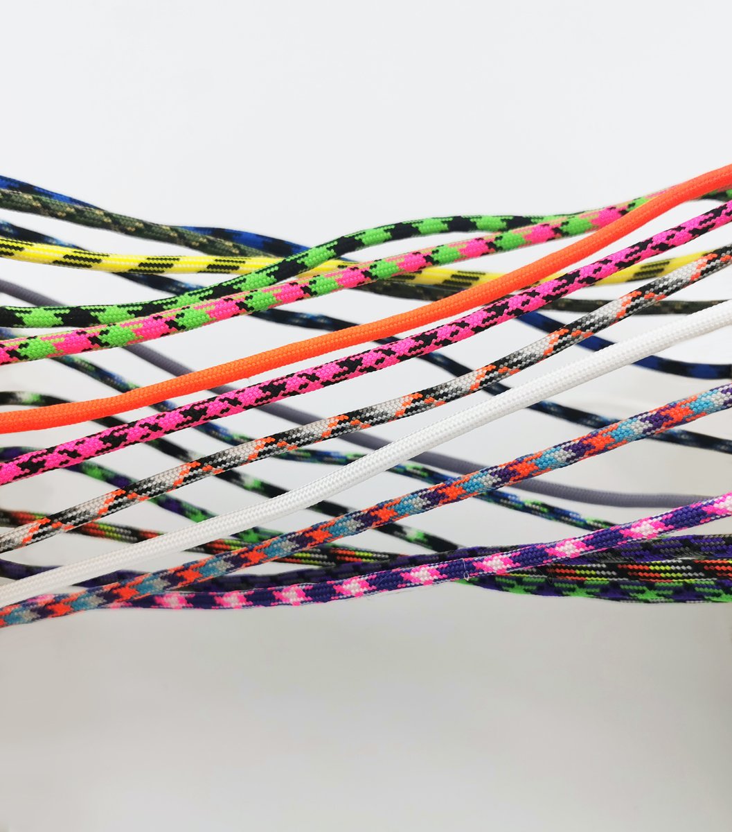 What cable would you use for your mouse? Take a look at artemacorp.com/builder ✌️