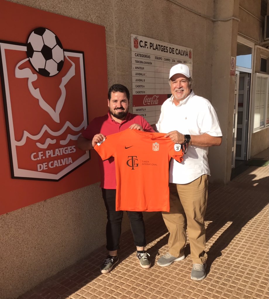 🍊🍊 Buenas noticias 😜

<a href="/JaumeG89/">Jaume Garcias</a> se queda con nosotros 👏👏👏

Después de su gran trabajo en el filial y en el  cuerpo técnico durante la pasada temporada, será el SEGUNDO ENTRENADOR en la 2021/2022⚽️

Gracias Jaume y mucha suerte!!!!

#somosplayas #volvemosasoñar