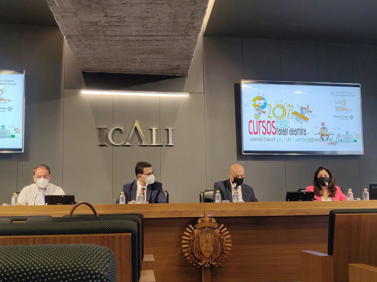 marinavazkim's tweet photo. Se inicia el Curso de Verano Rafael Altamira "Retos de la digitalización en el Derechos de la empresa y del mercado", organizado por el @ICALI_ColegAbog  y el Departamento de Derecho Mercantil y Procesal de la @UA_Universidad https://t.co/CCdHTWpVYd