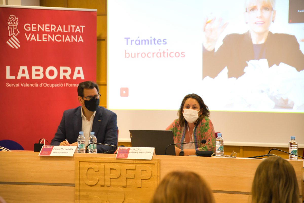GVAlabora's tweet photo. 🤵🏻♀️Les jornades formatives per a tècnics del programa #Avalem Territori de #Labora, són un èxit
👉En aquesta sessió van parlar de la comunicació en les xarxes socials, clau per a arribar a la ciutadania i donar a conéixer els programes i avantatges
✅Treballem per tu
#SomLabora https://t.co/7dcvqyshU1