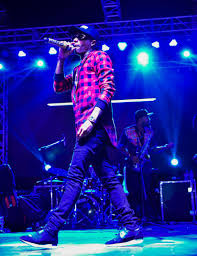 WizkidRW's tweet photo. Happy Independence Day to all #WizkidFC in #Rwanda 🇷🇼

TB: 27 August 2016 #Wizkid shutdown Kigali #RwOT https://t.co/FsdpkCETQ5