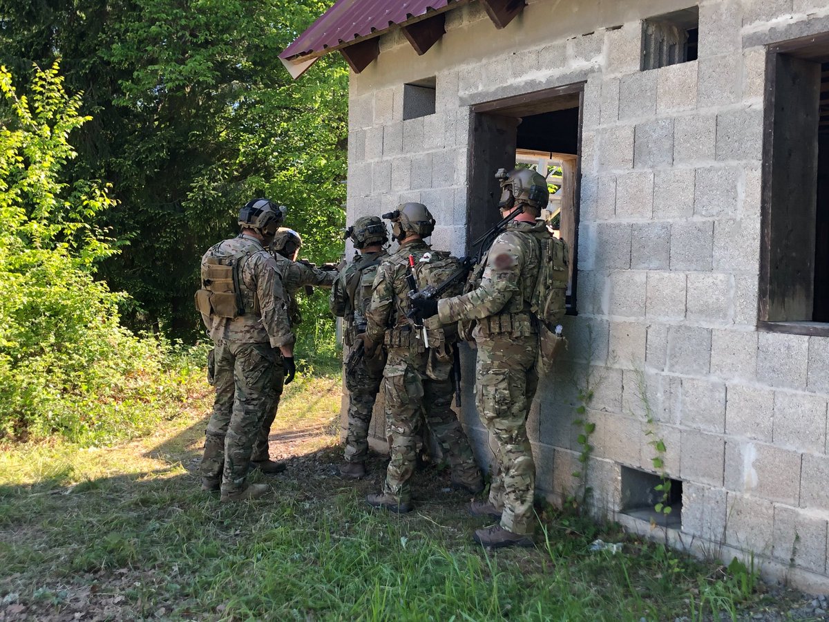Concurrent to our recent deployment, Marines undertook intense urban operations training in Germany alongside Special Operations partners. 

@US_SOCEUR @NATO_SOF @BrigRCantrillRM @CommandoTRG @40commando @ColSimonChapman 

#StrongerTogether #SOFinEurope #UKResponseGroup