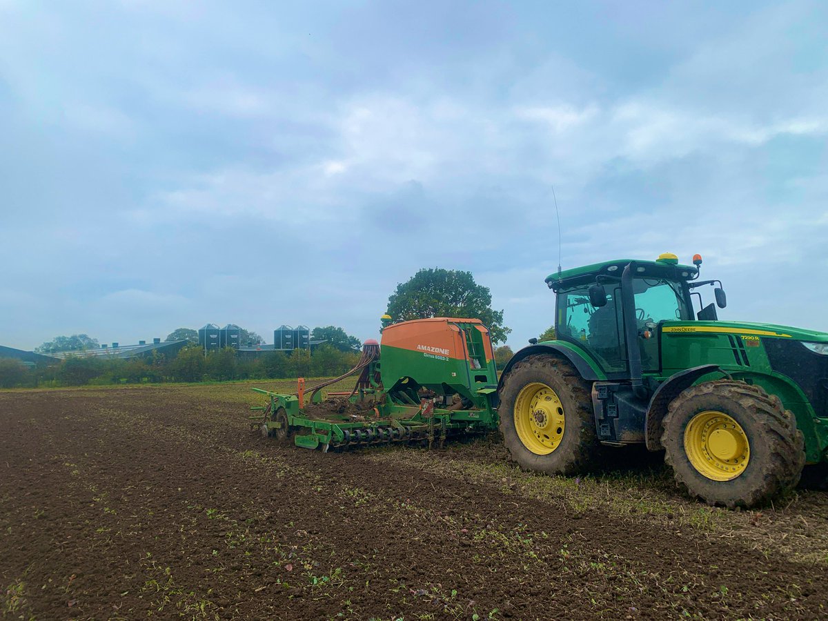 Amazone cirrus for sale. 2016. ISOBUS. PM I’m interested. Only selling as upgraded to 12m system.