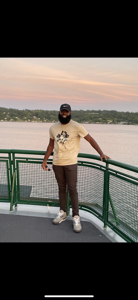 AyeMikhail's tweet photo. Happy birthday to me… 🎂♋️🦀

#CancerSzn https://t.co/WswP9X3Wrw