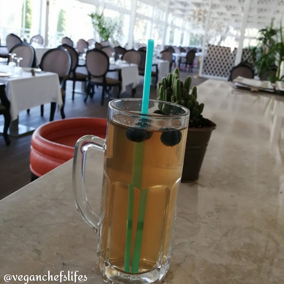 Ice Tea Şeftali 🤤
Peach Ice Tea 🍑
El yapımı, doğal, katkısız ve çok lezzetli 😋
#vegan #ıcetea #ıceteapeach #şeftaliaromalısoğukçay #içmenlazım #yemenlazım #tatmanlazım #görmenlazım #denemenlazım #VeganChef #veganfood #veganworld #vegantarifler  #theganghumanfam #homemade