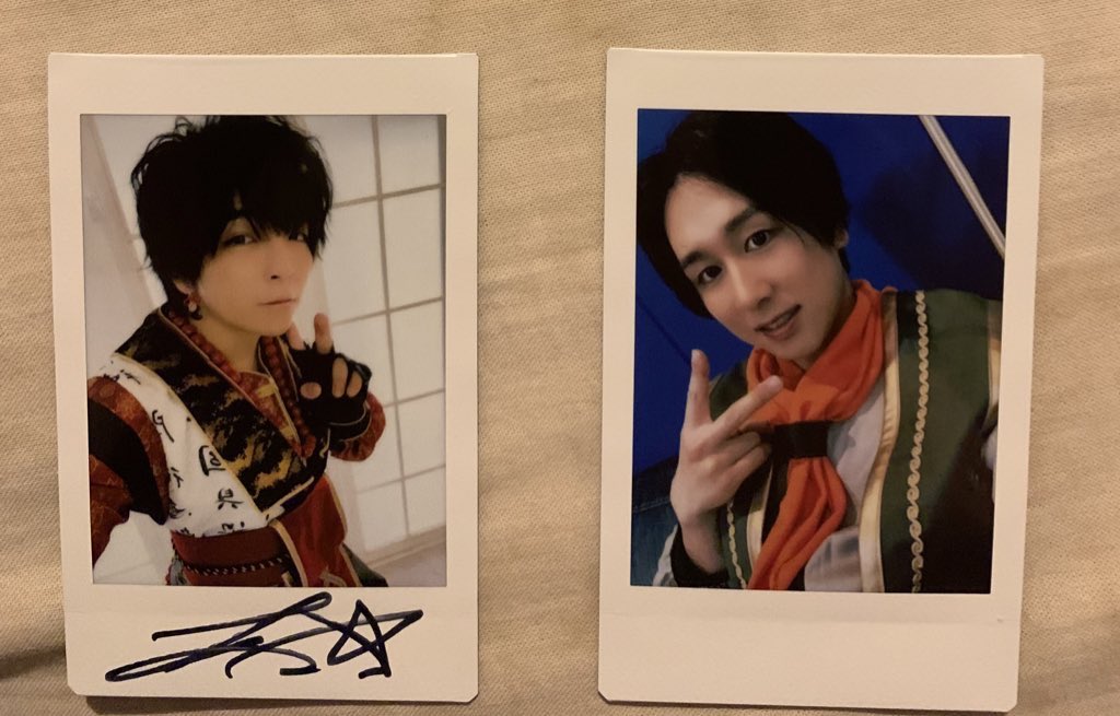 lentinula_t's tweet photo. @2_y2w 初めまして、検索より失礼いたします。こちらのチェキと、翡翠さんのチェキとの交換をご検討頂けないでしょうか？ごよろしくお願い致します。 https://t.co/Rj8ZU3VgEz