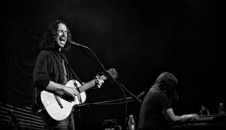 janhavideodhar's tweet photo. Chris Cornell undoubtedly was one of the greatest voices there ever was in the history of rock 'n' roll.
#NoOneSingsLikeYouAnymore https://t.co/zC3X3Ght7N
