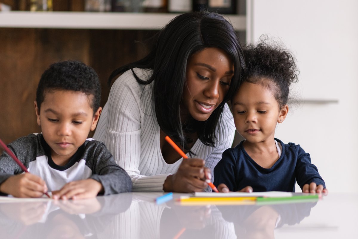 DRICommunity's tweet photo. The qualities that helped mothers get their families through the COVID-19 pandemic also make for a successful litigator. 

Read #DRILawyer Lynne O. Ingram’s article on why you want a pandemic mother on your trial team in DRI’s Diversity Insider: https://t.co/O0jMnxZEAw

#DRIWITL https://t.co/i80Zi82tA6