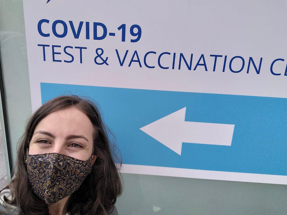 What a day!! 🎉

1️⃣st day with @EFPIA public affairs team!!😁👍
1️⃣st VACCINE SHOT ✅ 👌

I have had an amazing time learning in the communications team in the last few months, and I'm really so happy that my EFPIA journey continues 😊🥳

#TeamVaccines #VaccinesWork #VaccineChamp