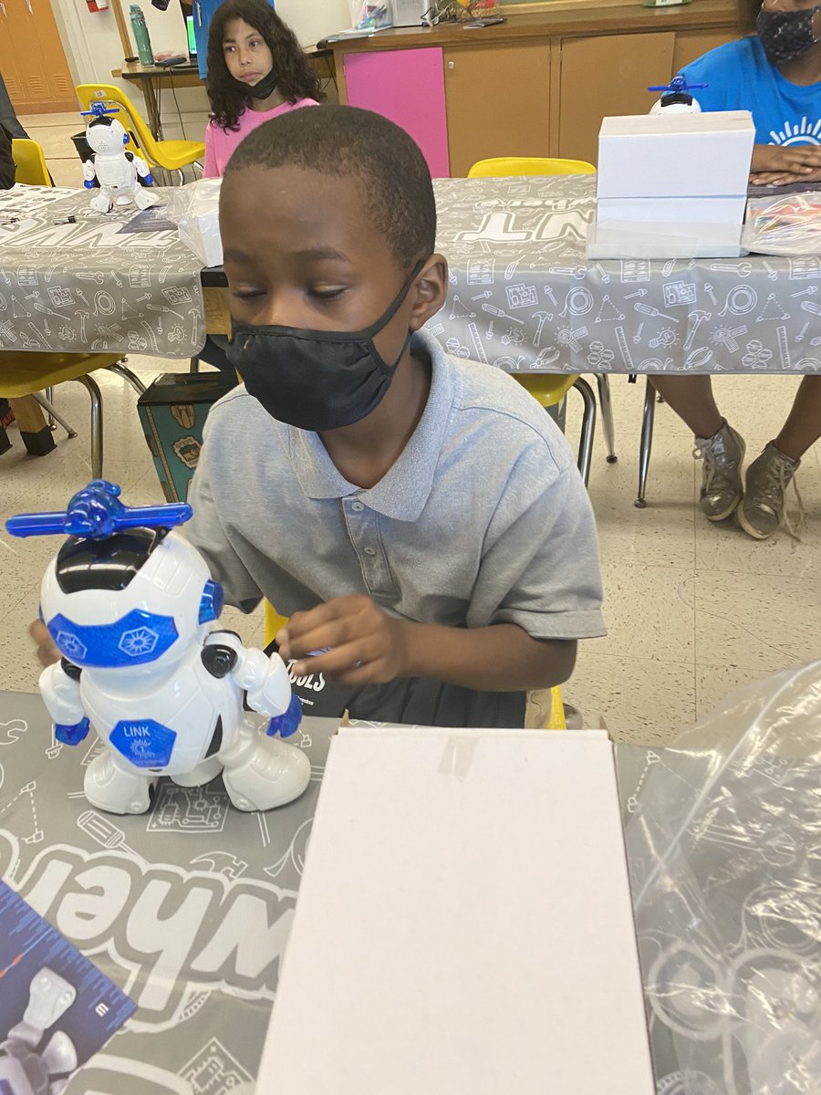 KimballDallasISD (@kimball_cluster) on Twitter photo Summer Breeze is amazing! Principal Jawaid & the staffs at Webster and Carpenter have fostered an amazing learning environment for our kids. The curriculum is engaging. The kids loved it! They are designing excellence! <a href="/Kimball_Cluster/">KimballDallasISD</a> <a href="/dallasschools/">Dallas ISD</a> <a href="/roshonda_brown/">Roshonda Brown</a> Summer Breeze is amazing! Principal Jawaid & the staffs at Webster and Carpenter have fostered an amazing learning environment for our kids. The curriculum is engaging. The kids loved it! They are designing excellence! <a href="/Kimball_Cluster/">KimballDallasISD</a> <a href="/dallasschools/">Dallas ISD</a> <a href="/roshonda_brown/">Roshonda Brown</a>