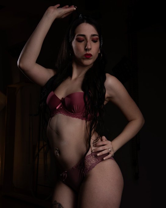 Ciao ragazzi 🖤 https://t.co/OuMSJPLmKV<a href="/tag/filtropatata"class="tags"><span>#filtropatata</span></a>