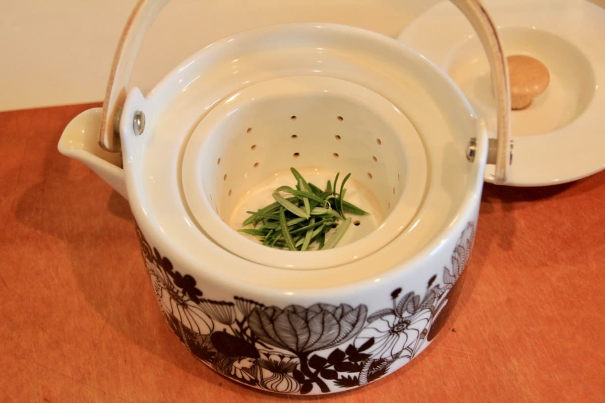 Pennyroyal Kiyosumishirakawa ハーブティーレシピ フレッシュローズマリーを使った ローズマリーティーの作り方 T Co Alba2k8x3y 料理 料理好きな人と繋がりたい ハーブ ハーブティー Pennyroyal Kiyosumishirakawa ハーブティーレシピ フレッシュローズマリーを使った ローズマリーティーの作り方 T Co Alba2k8x3y 料理 料理好きな人と繋がりたい ハーブ ハーブティー
