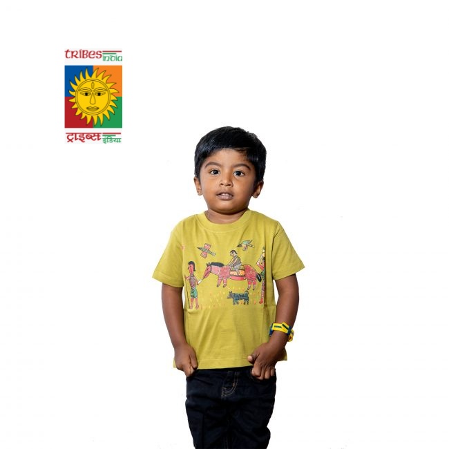 T-shirt with authentic tribal paintings

Buy this Cotton T-shirt with the authentic and traditional tribal painting printed on it only in tribesindia.com

Buy - bit.ly/2UKWBuX