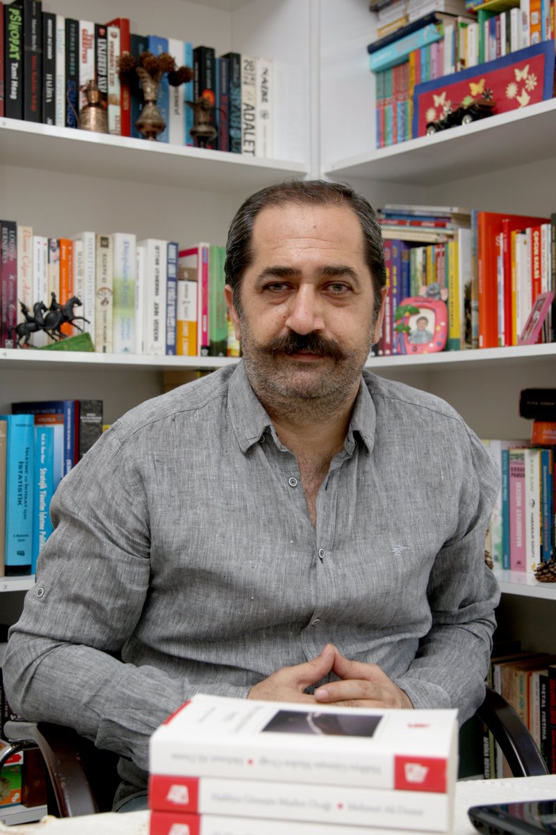 Meslektaşım <a href="/alimehmetdemir/">mehmet ali demir</a> 'in kaleminden tarihin derinliklerinde unutulmuş gizemli bir Anadolu medeniyetini okuyacaksınız. Halibya Güneşin Maden Ocağı kitabı raflarda. Tavsiye ederim.