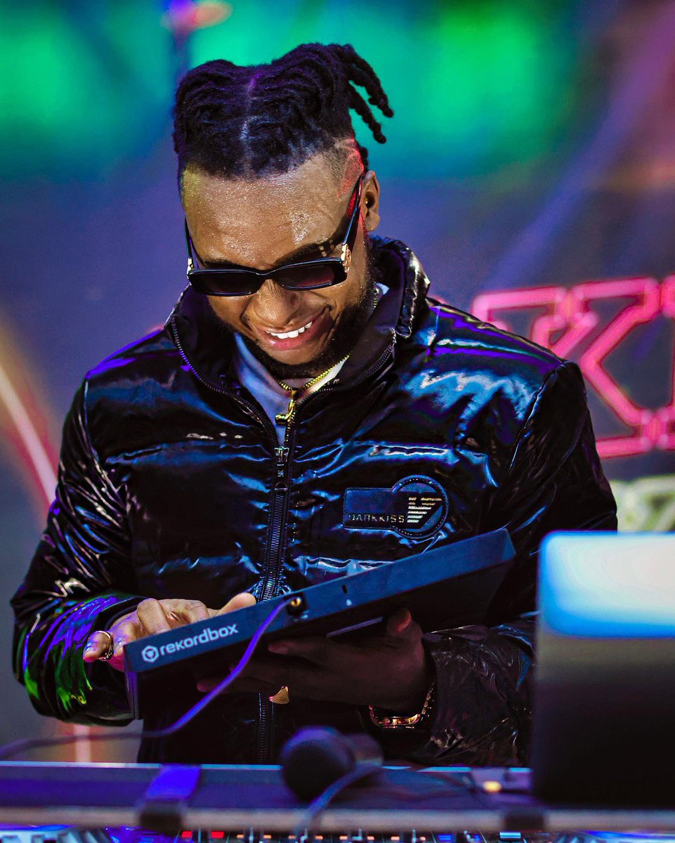 djkaywise's tweet photo. Happy new month ❤️ #JoorNation #Okiki https://t.co/vd2ierMNOw