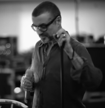 JoyNBR's tweet photo. @GeorgeMichael thank you so much for enchanting our world with your presence, with your voice, with your songs... We love you. You are loved.
May God be with you.
#GeorgeMichael #GoingToATown #Vevo
George Michael - Going To A Town (Live)
https://t.co/5cjVE0d8lA https://t.co/lvdaNgi70P