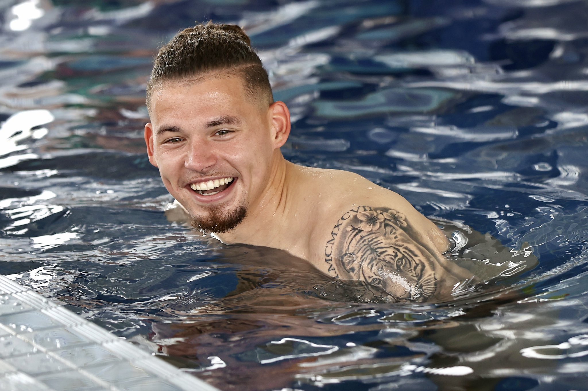 Kalvin Phillips Net Worth, Lifestyle, Wiki, Girlfriend, And Latest Kalvin Phillips Net Worth, Lifestyle, Wiki, Girlfriend, And Latest
