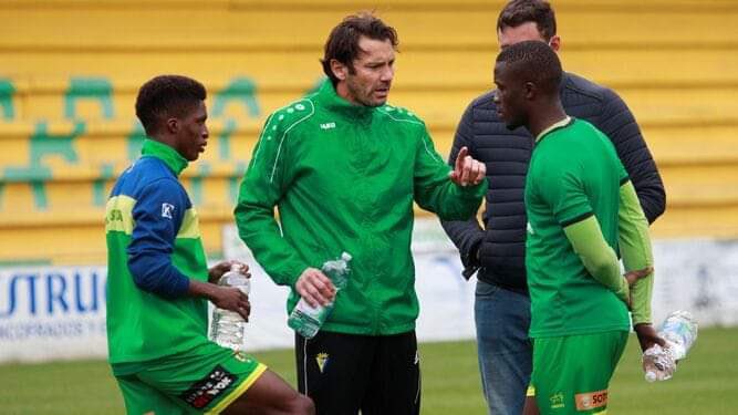 La Union Deportiva agradece al tecnico Keko Rosano su estancia en la Villa con los objetivos cumplidos

Mucha suerte y exitos, mister👌