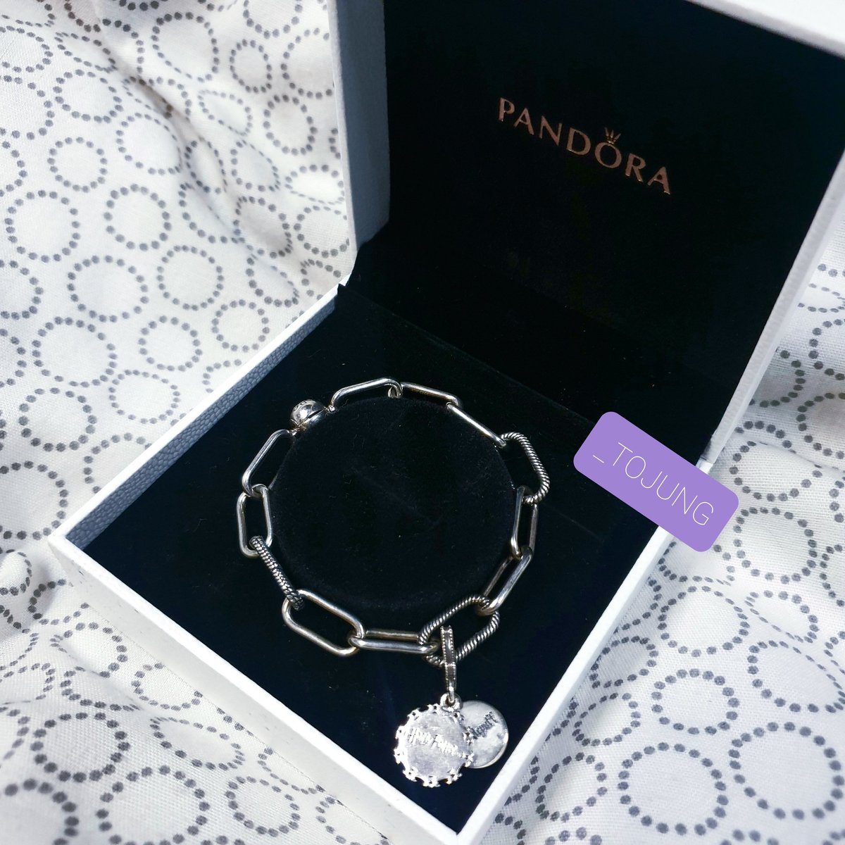 _TOJUNG's tweet image. ส่งต่อมือสอง  Pandora Me Slender Link Bracelet Size:6.9 + Pandora Me Slender Link Bracelet ราคารวม 2 ชิ้น 5,000 บาท จากราคาในช้อป 6,300 บาท ของแท้แน่นอน ยังอยู่ในประกันช้อปไทย  พร้อมกล่อง ทัก DM ได้
 #pandora #pandorathai #แพนโดร่ามือสอง #แพนโดร่า #แพนดอร่า #ส่งต่อ