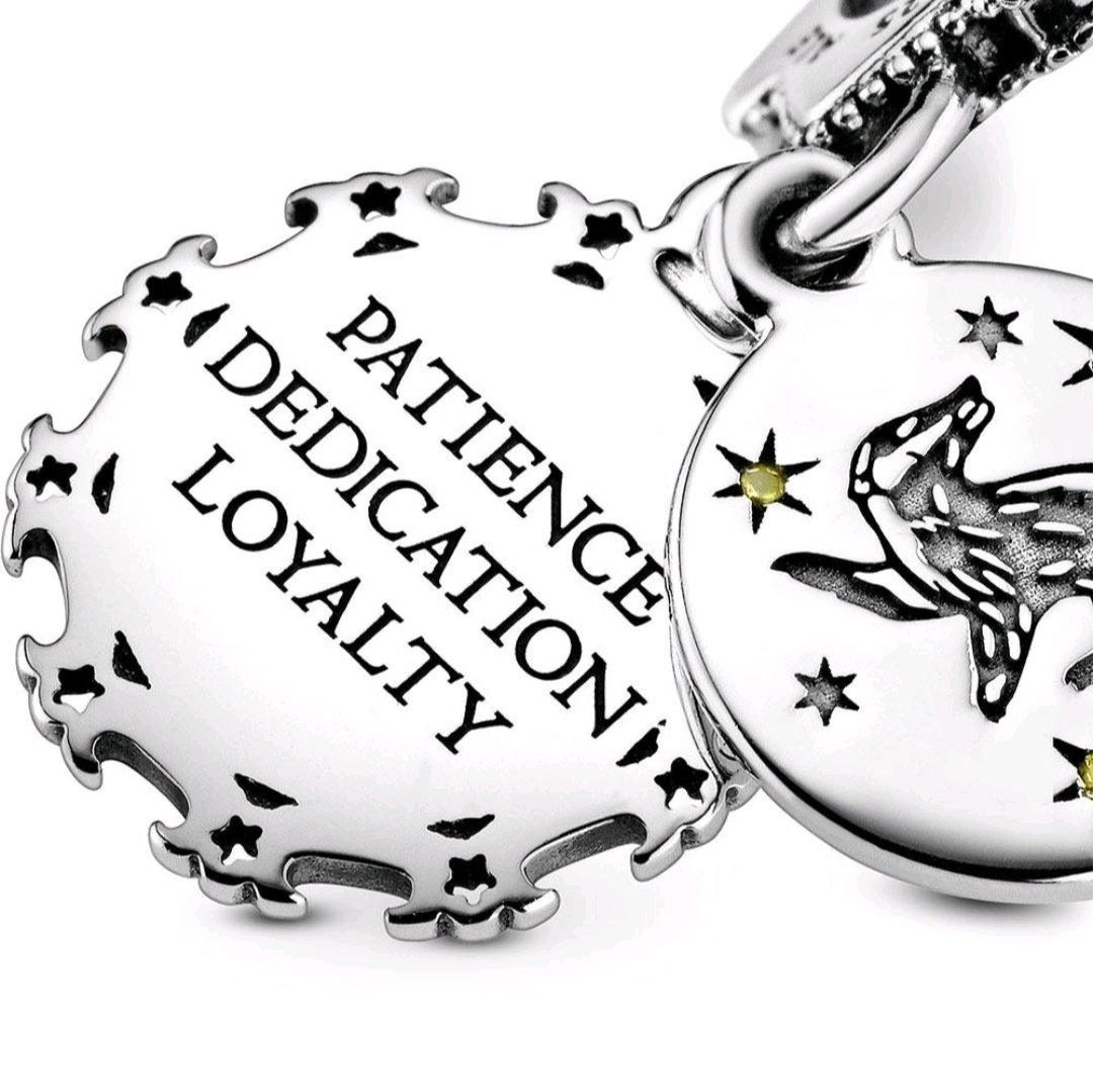 _TOJUNG's tweet image. ส่งต่อมือสอง  Pandora Me Slender Link Bracelet Size:6.9 + Pandora Me Slender Link Bracelet ราคารวม 2 ชิ้น 5,000 บาท จากราคาในช้อป 6,300 บาท ของแท้แน่นอน ยังอยู่ในประกันช้อปไทย  พร้อมกล่อง ทัก DM ได้
 #pandora #pandorathai #แพนโดร่ามือสอง #แพนโดร่า #แพนดอร่า #ส่งต่อ