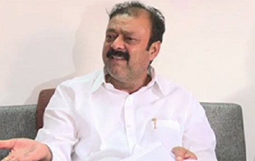 Andolanadigital's tweet image. ರಮೇಶ್ ಜಾರಕಿಹೊಳಿ ಮತ್ತೆ ಸಚಿವರಾಗುತ್ತಾರೆ: ಸಚಿವ ನಾರಾಯಣಗೌಡ
#cdcase #kodagu #minister #narayanagowda #rameshjarkiholi #ಕೊಡಗು #ನಾರಾಯಣಗೌಡ #ರಮೇಶ್‌ಜಾರಕಿಹೊಳಿ #ಸಚಿವರು #ಸಿಡಿಪ್ರಕರಣ

andolana.in/ramesh-jarkiho…