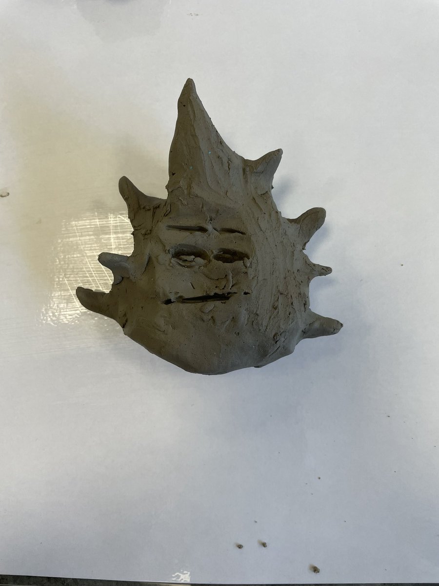 sthildscreative's tweet photo. Excellent effort from @BarnardGrove year 5 children on their transition day to @StHildsSchool their challenge was to sculpt a unique Alien. Well done everyone!👍 https://t.co/nHcRcFfzW1