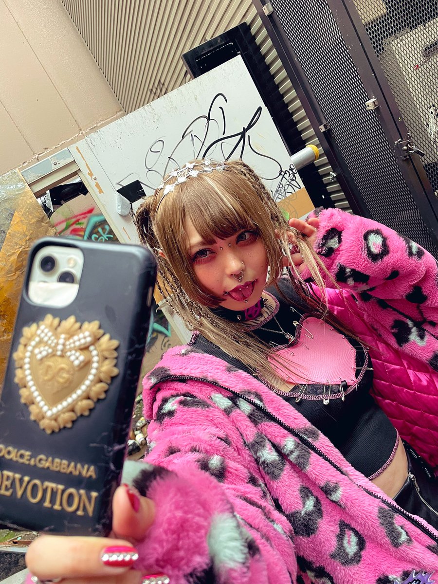 vin_AViandCO's tweet photo. 治安悪カワイイ❣️😭❤️のうがみまいさん@nougami_16344 を次号の現実的渋谷用に撮影してきた❣️❣️❣️

@realistic_428 https://t.co/H77LKQc6gz