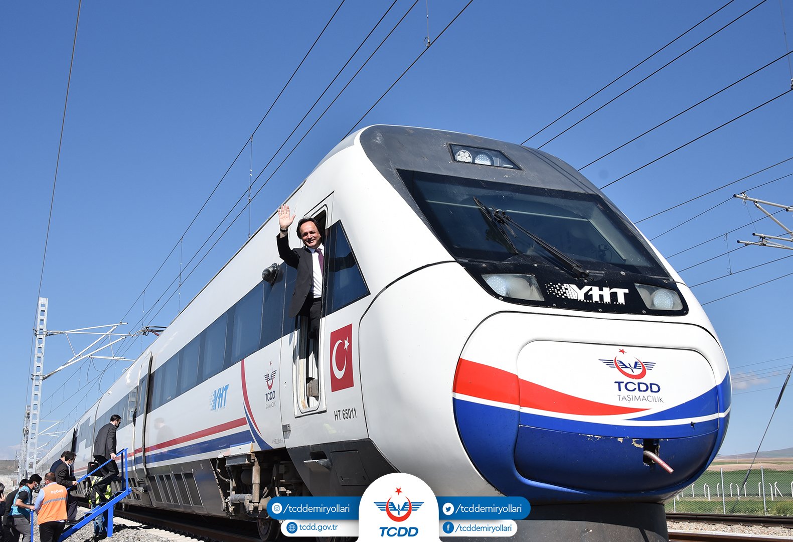 TCDD-Türkiye Cumhuriyeti Devlet Demiryolları 🇹🇷 on Twitter: "Kavuşturmaya  çok az kaldı 😎 #Ankara-#Sivas https://t.co/KZewcWYpCh" / Twitter