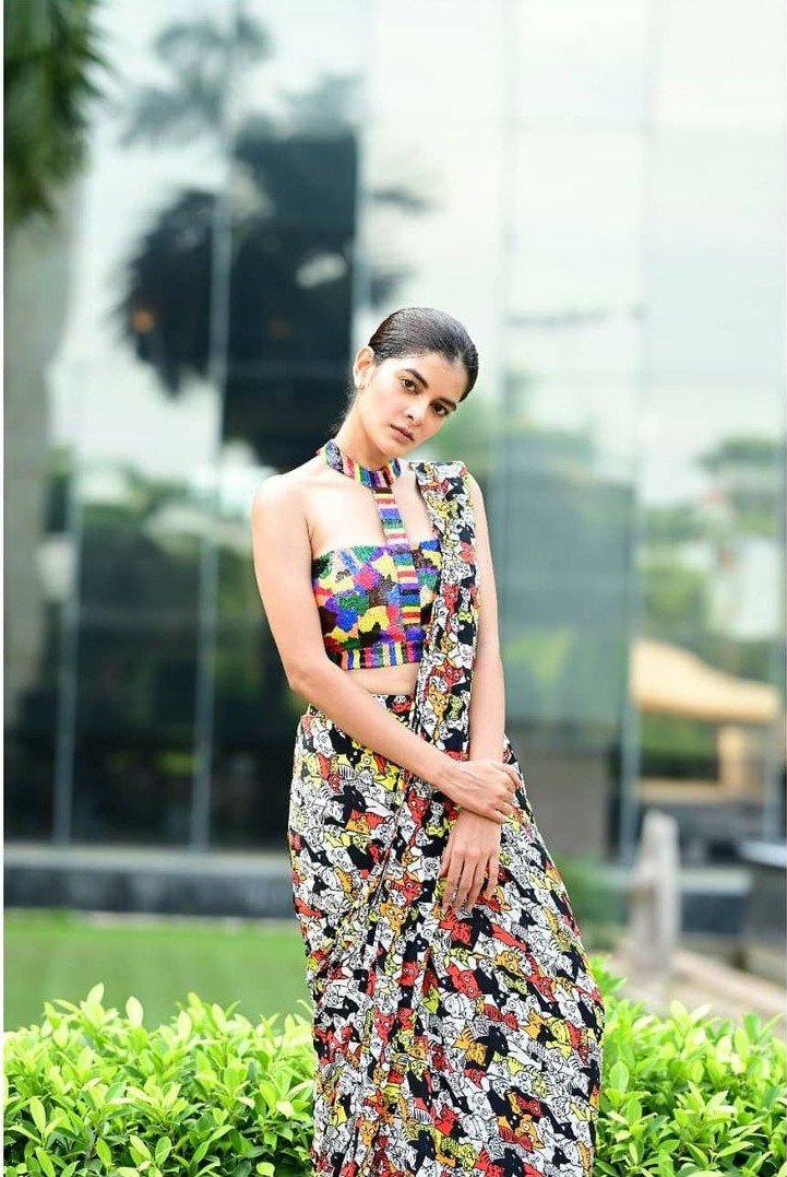 🧡❤️🤍💛💚♥️💙🖤
Beautiful 
@madhumitact  
#bongdiva #actressmodel #photoshoot
#loveislove #Pride 
#sareestyle #fashionphotography 
📷 <a href="/siladityadutta/">siladitya  dutta</a>  
💄 @abhijitpl2 
👗 <a href="/devrnil/">DevRNil</a> 
Styling <a href="/sandip_jaiswal/">Sandip</a>
Location <a href="/hyattkolkata/">HyattRegencyKolkata</a> 
#madhumitasarcar #fanpage #madhumita_rrishii_fans