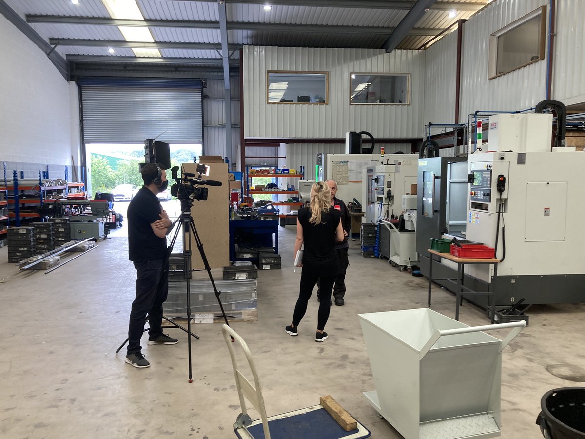 Filming at L & R Precision who are doing some fantastic work with @CoreLighting with the help of @dmgmorieu and @xyzmachinetools