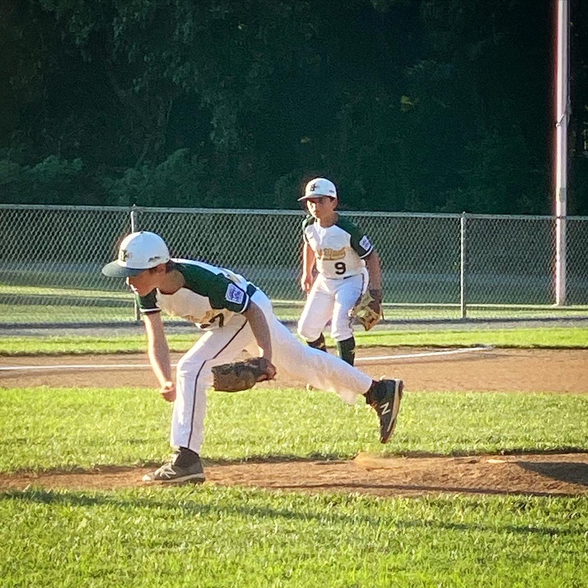 DaffneiRiedel's tweet photo. Fort Hunt Little League 8-9-10 All-Stars took home an 8-4 victory over South County Little League to advance to the Virginia District 9 Little League Championship Game. FHLL will face West Springfield–National in Friday’s Championship game. #OneHunt #AllStars2021 #LifewithJR https://t.co/iuKBtZivU3