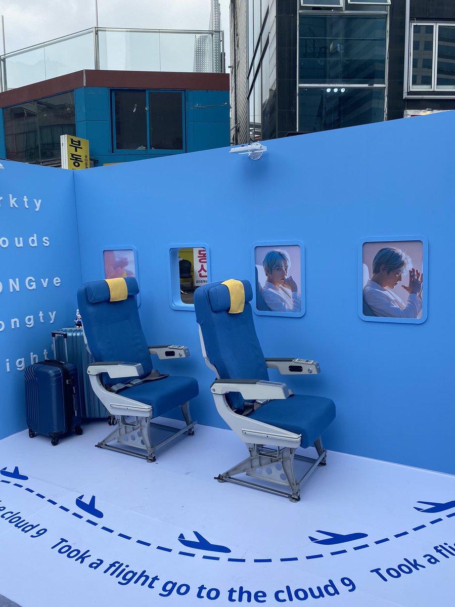 カジャカジャ 韓国留学 毎日エデュケーション ホンデの街の真ん中で Nct のテヨンさんのセンイルイベント が行われていました 韓国留学 テヨン