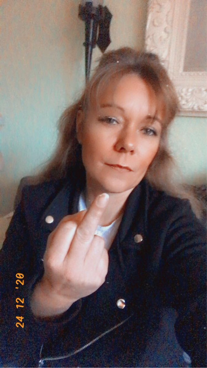 Heute ist Zahltag ihr Loser ab in meine DM und abdrücken