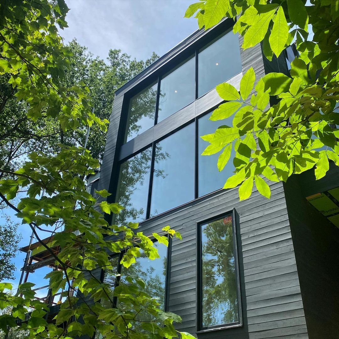 LoewenWindows's tweet photo. Weβre loving the geometry of this home but the cantilevered screen room is out of this world!
Repostβ’ #robertyoungarchitects
Tree-viewer
.
#added_dimensions #treeviewer #treehouse #moderntreehouse #loewen #loewenwindows #greatfalls #virginia #thesanderscompany https://t.co/o0u4RQ7k7m